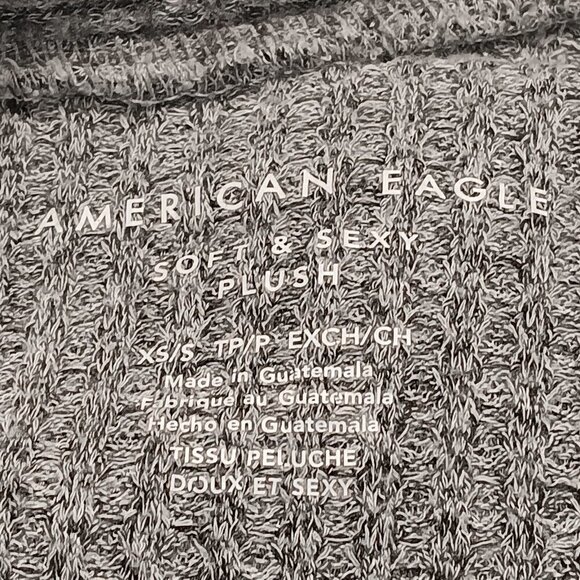 American Eagle Ladies Soft & Sexy Plush Cardigan Sweater Gray Cropped Size XS/S - Picture 5 of 6